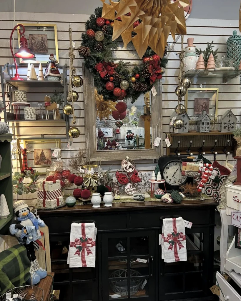 Funky Junk Dec 25 In The Store 03