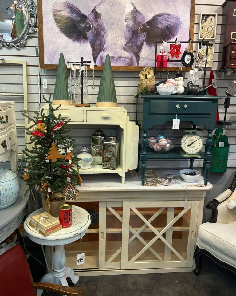 Funky Junk Dec 25 In The Store 04